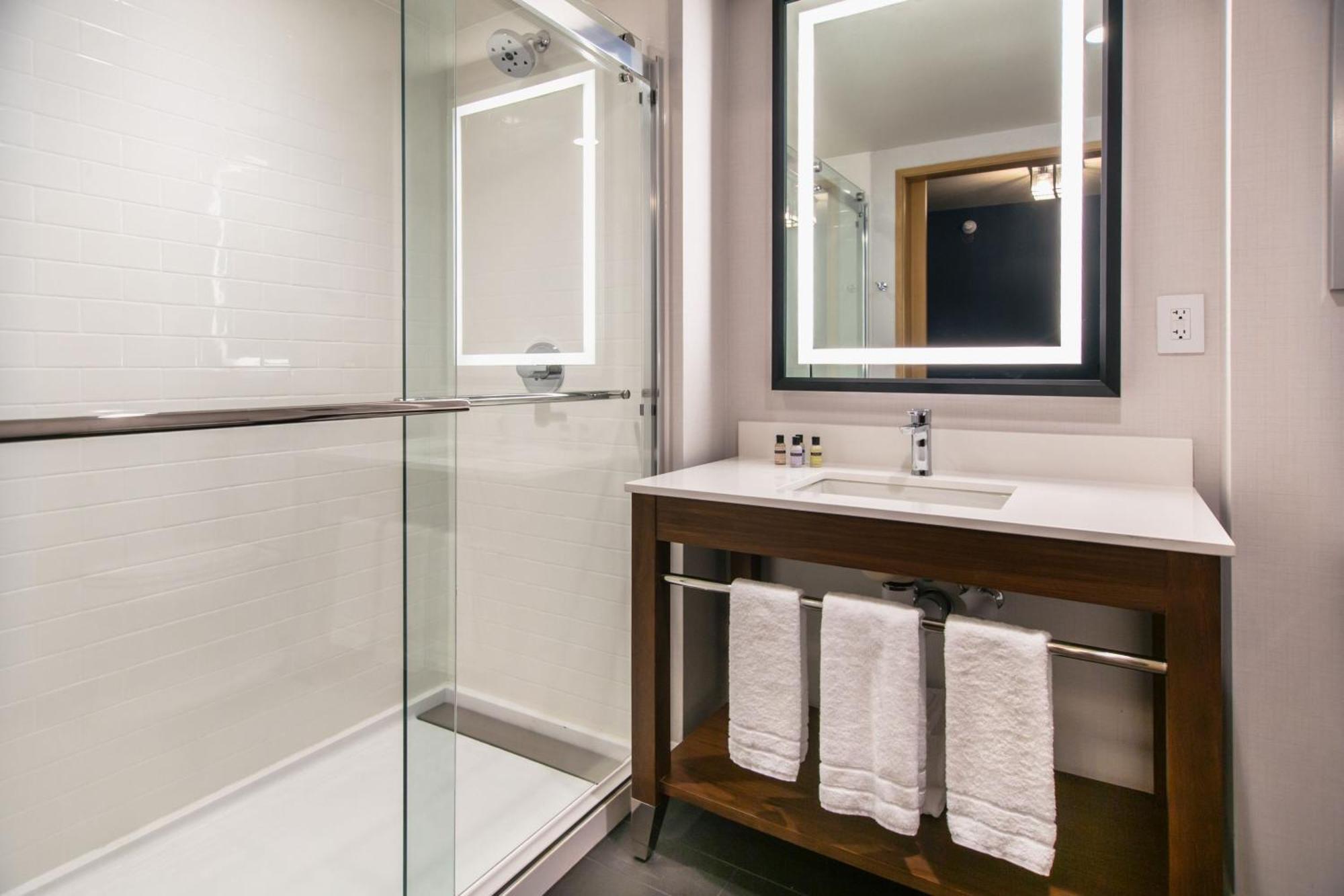 Four Points By Sheraton דדווד מראה חיצוני תמונה